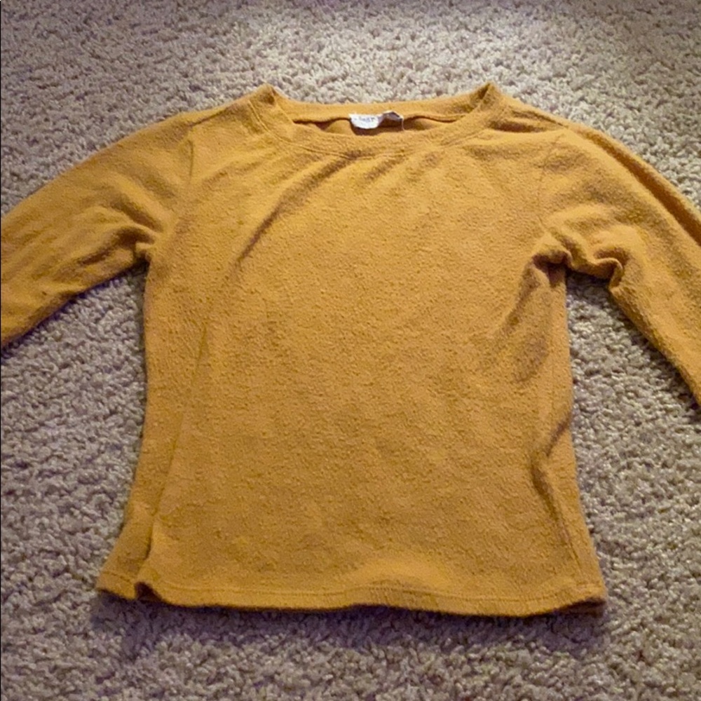 Golden FItted sweater